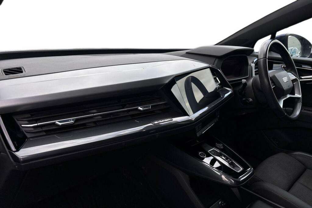 Audi Q4 E Tron 125Kw 35 55Kwh S Line 2023 LO72BZT Blue #2
