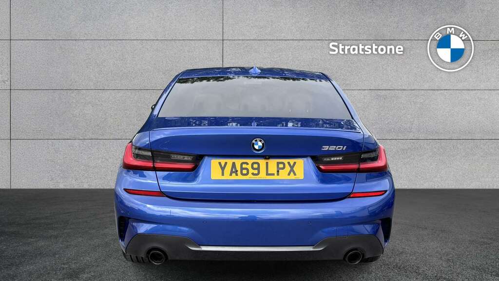 BMW 3 Series 320I M Sport Step 2019 YA69LPX Blue #6
