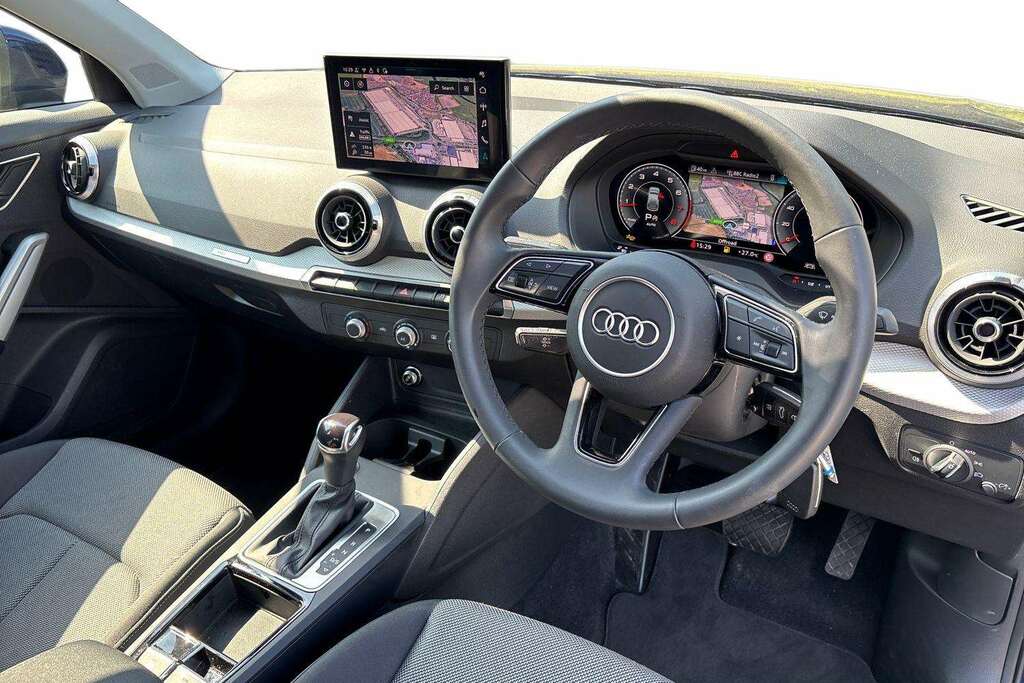 Audi Q2 35 Tfsi Sport S Tronic 2025 BM25JKU Blue #6
