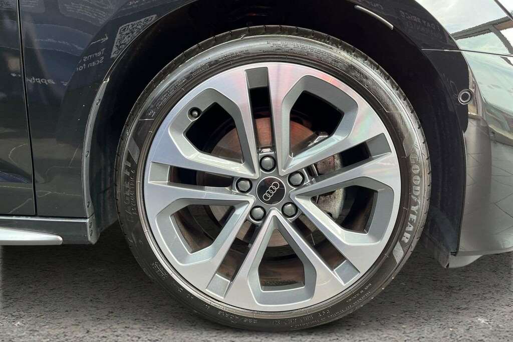 Audi A3 1.5 Tfsi 150 S Line S Tronic 2025 DA75KNK Black #5