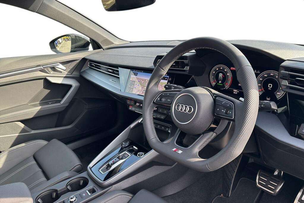 Audi A3 1.5 Tfsi 150 S Line S Tronic 2025 MW75VNP Black #6