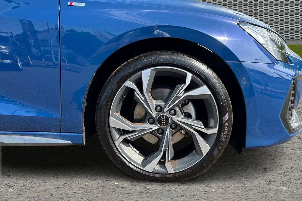Audi A3 1.5 Tfsi 150 S Line S Tronic 2025 LN75KVV Blue #5