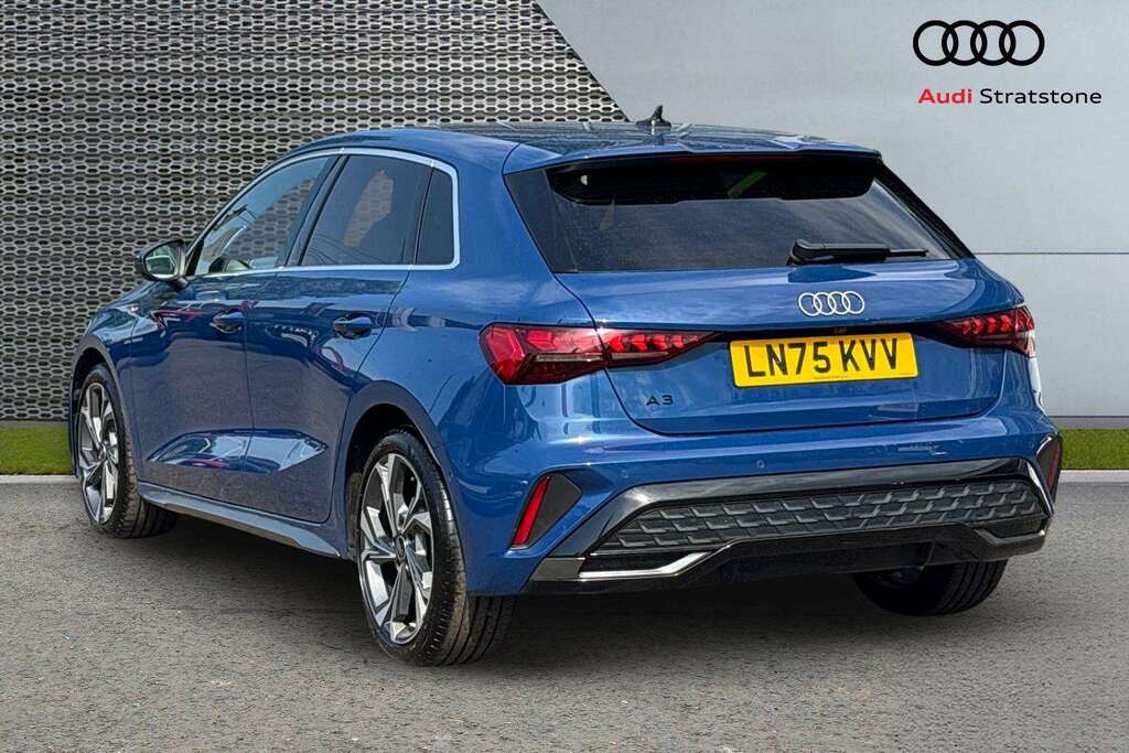 Audi A3 1.5 Tfsi 150 S Line S Tronic 2025 LN75KVV Blue #3