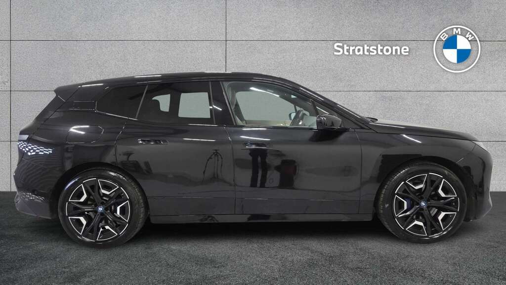BMW iX 240Kw Xdrive40 M Sport 76.6Kwh 2022 KP22GOE Black #2