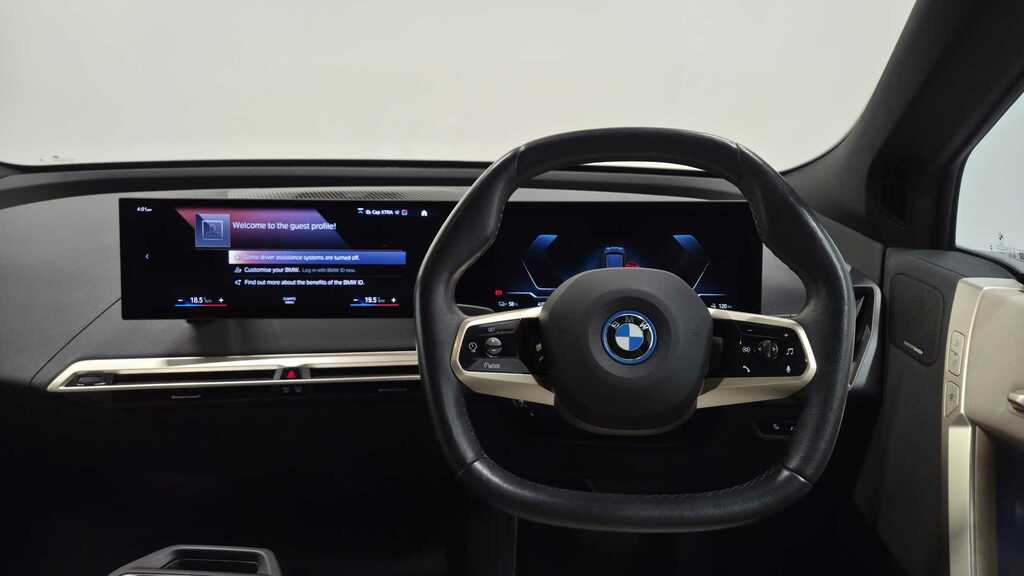 BMW iX 240Kw Xdrive40 M Sport 76.6Kwh 2022 KP22GOE Black #4