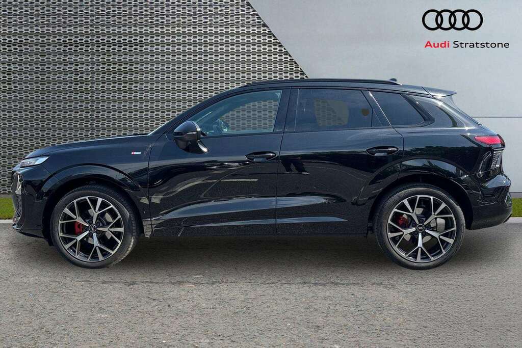 Audi Q3 1.5 Tfsi Edition 1 S Tronic 2026 MT26FSX Black #5