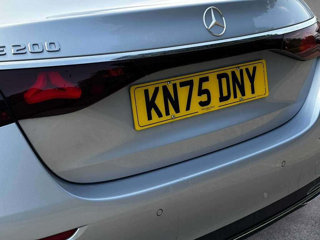 Mercedes-Benz E Class E200 Exclusive Premium 9G-tronic 2025 KN75DNY Silver #4