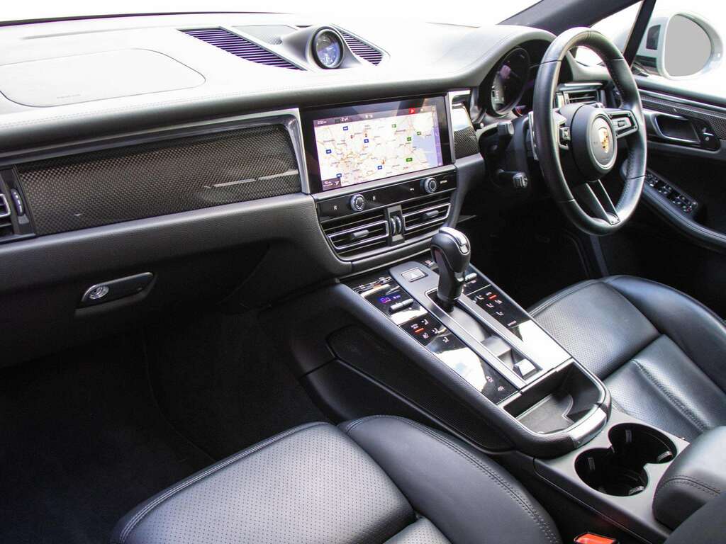 Porsche Macan Gts S-a 2022 YW71HNL Grey #3