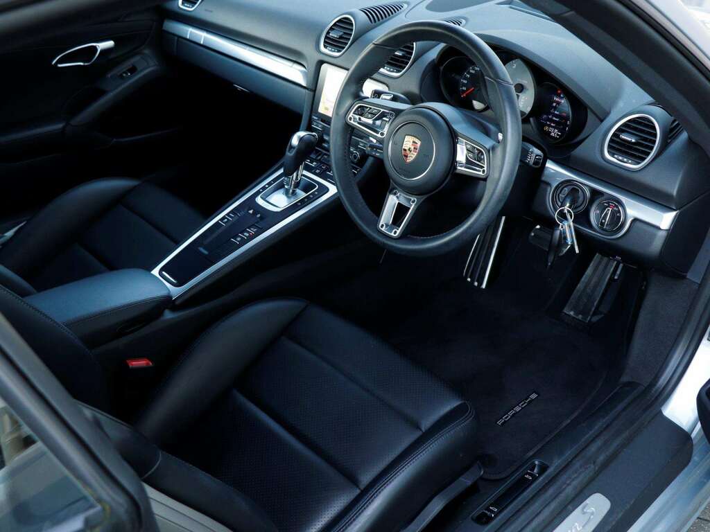 Porsche Cayman 2.0 Pdk Yellow #10