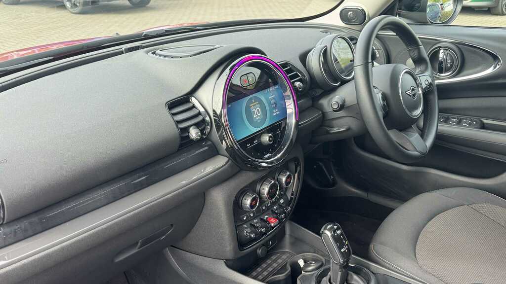 Mini Clubman 1.5 Cooper Classic 6Dr 2022 YG72ZRX Red #6