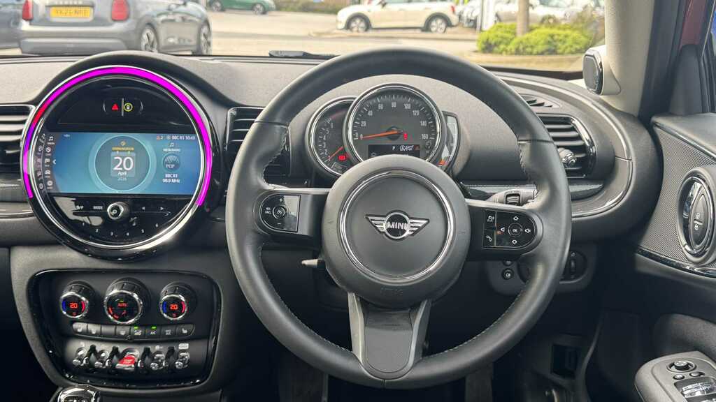 Mini Clubman 1.5 Cooper Classic 6Dr 2022 YG72ZRX Red #4