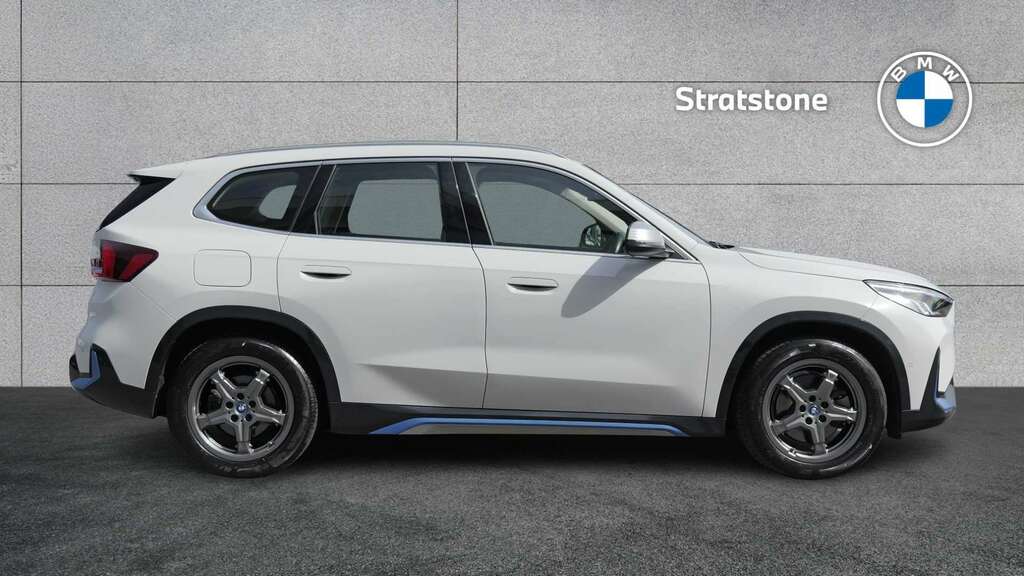 BMW iX1 230Kw Xdrive30 Xline 65Kwh 2023 White #3