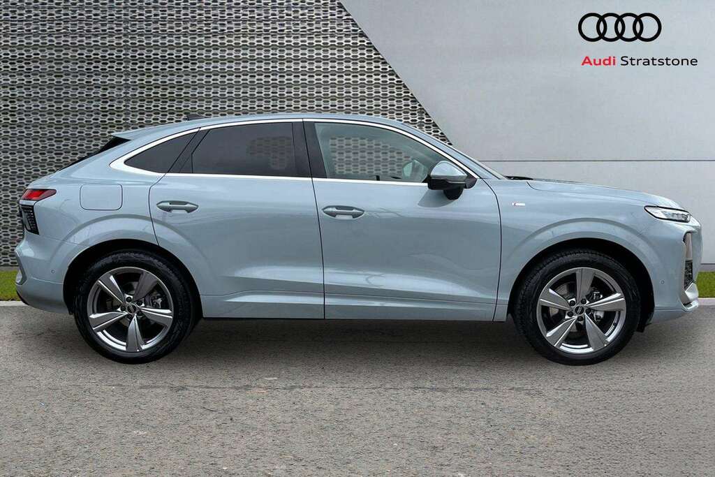 Audi Q3 1.5 Tfsi S Line S Tronic 2026 DF26JZG Grey #4