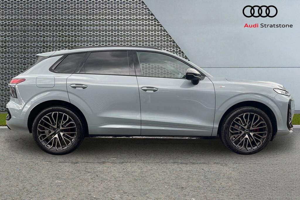 Audi Q3 2.0 Tfsi Quattro Edition 1 S Tronic 2026 LN26KKA Grey #3