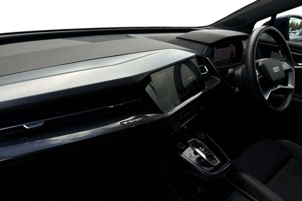 Audi Q4 E Tron 150Kw 40 82Kwh S Line 2021 Blue