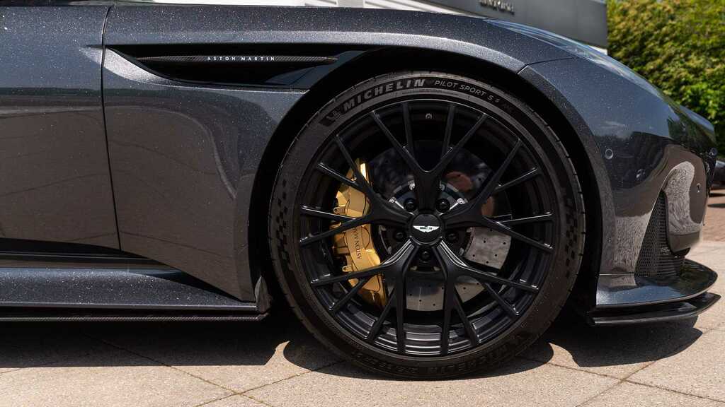 Aston Martin DB12 V8 2024 Grey #4
