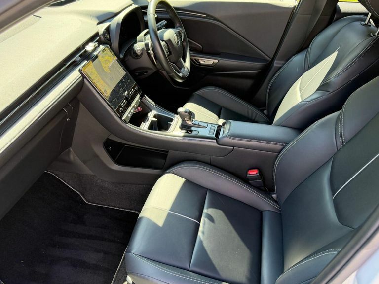 Lexus LBX 1.5 Vvt-ie Takumi E-cvt Euro 6 Ss BF24UZR #4