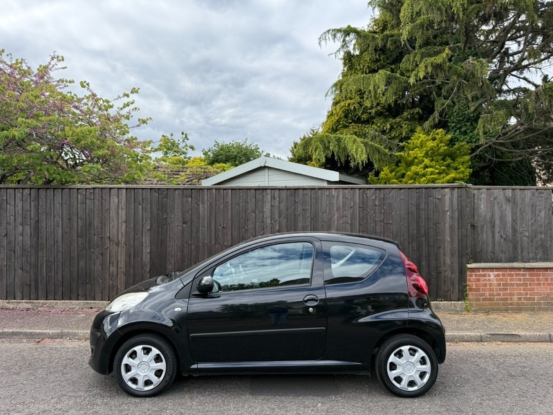Peugeot 107 Active Black #4