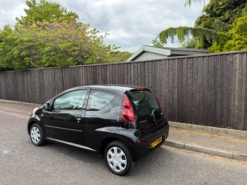 Peugeot 107 Active Black #5
