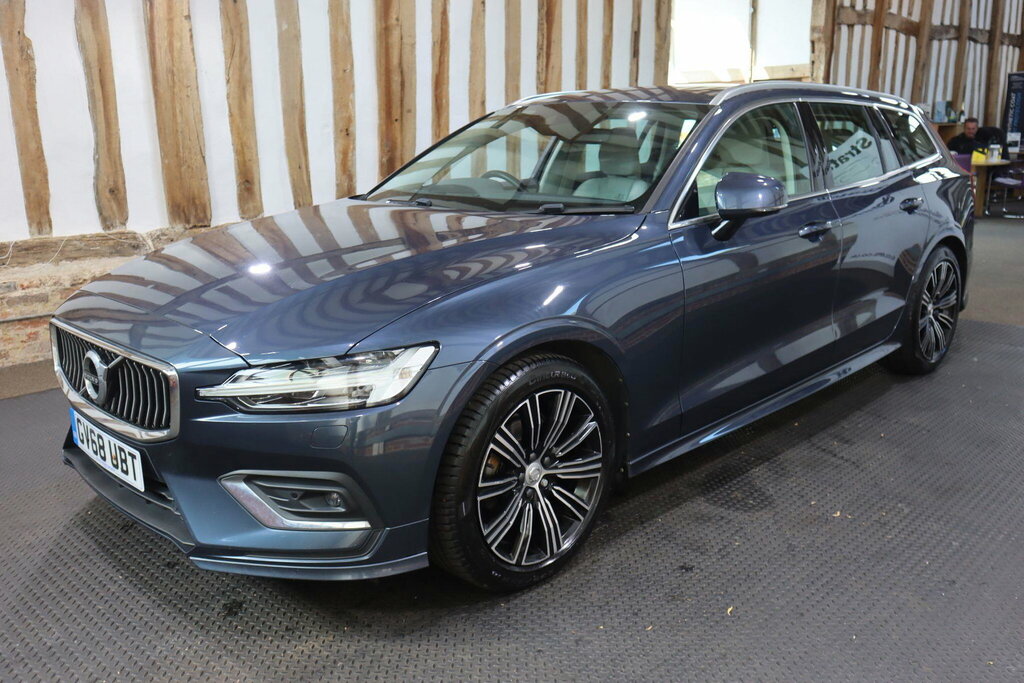 Volvo V60 2.0 D3 Inscription Euro 6 S S GV68UBT Blue #3