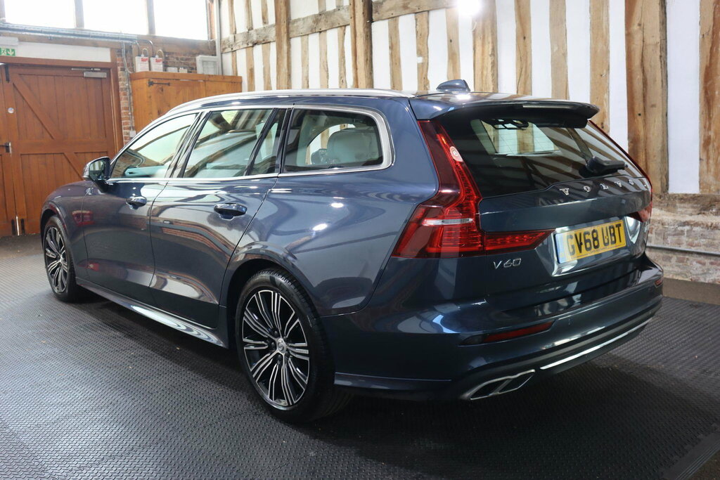 Volvo V60 2.0 D3 Inscription Euro 6 S S GV68UBT Blue #4