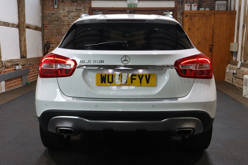 Mercedes-Benz GLA Class 1.6 Gla200 Sport Executive Euro 6 S S White #5