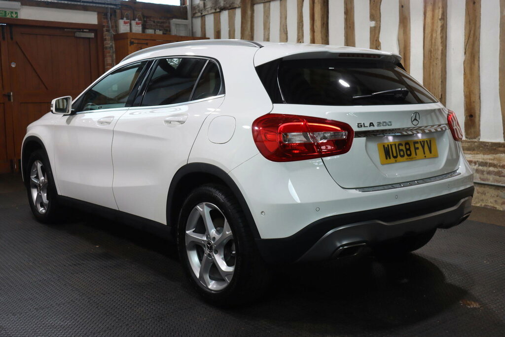 Mercedes-Benz GLA Class 1.6 Gla200 Sport Executive Euro 6 S S White #4