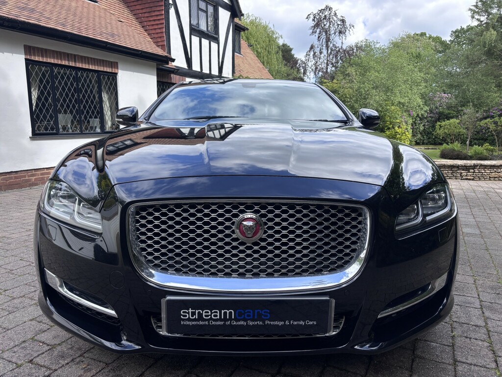 Jaguar XJ 3.0 D V6 Portfolio Black