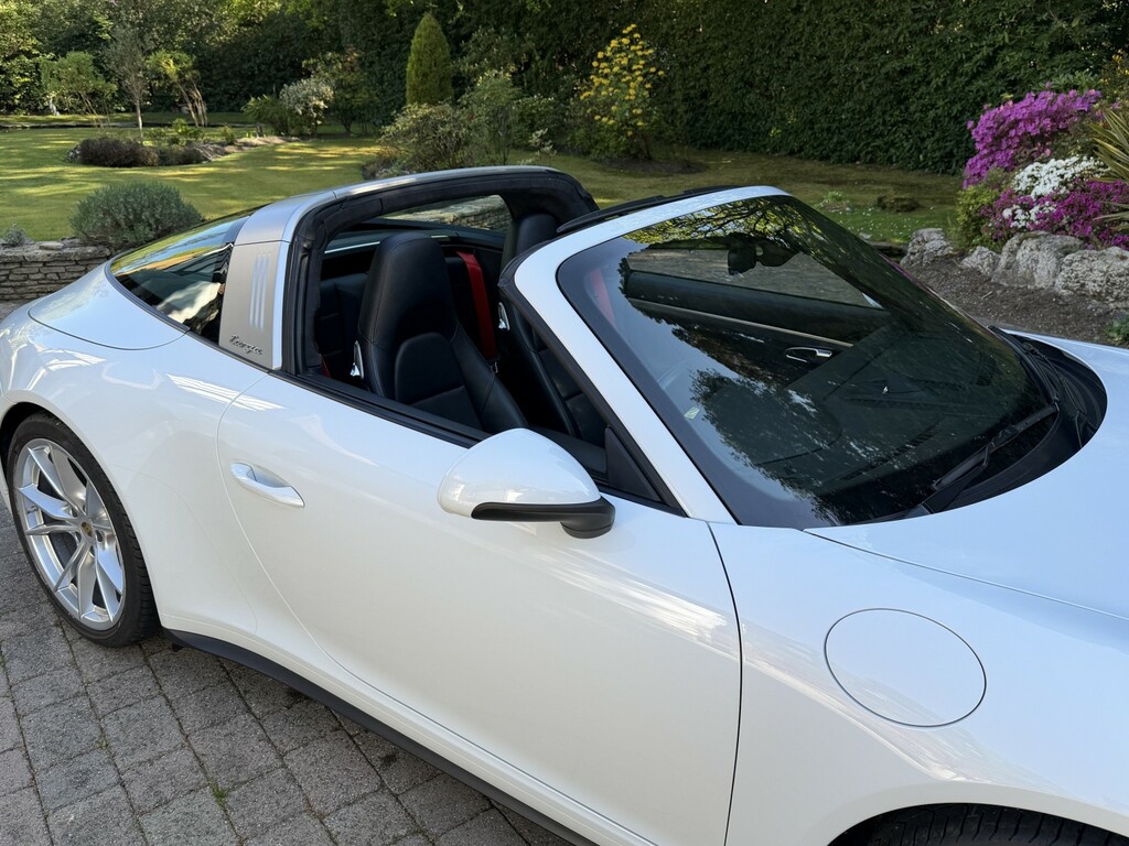 Porsche 911 3.0 T 991 4S White
