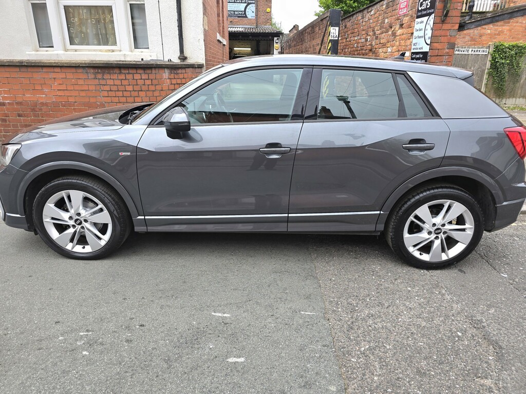 Audi Q2 Suv 1.0 Tfsi 30 S Line 2021 DT21SBO Grey #2