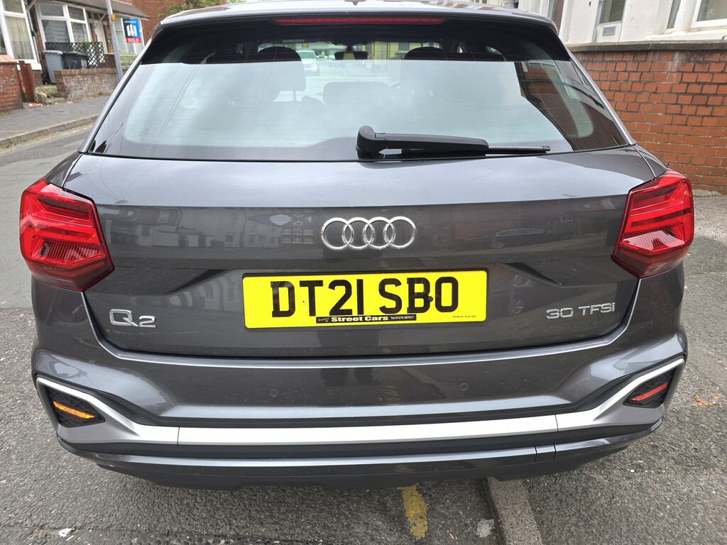 Audi Q2 Suv 1.0 Tfsi 30 S Line 2021 DT21SBO Grey #4