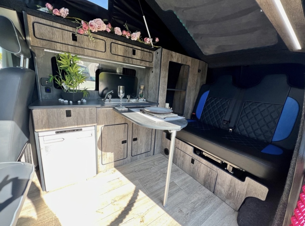 Volkswagen Campervan #10