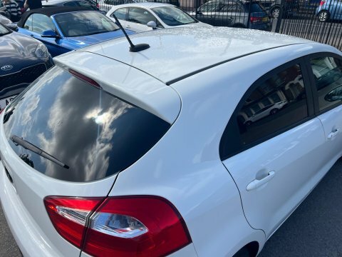 Kia RIO 1.25 1 Euro White #15
