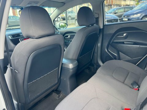 Kia RIO 1.25 1 Euro White #26