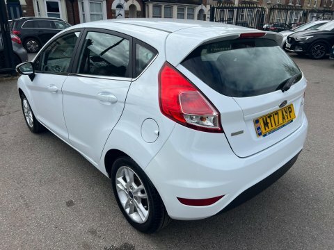 Ford Fiesta 1.0T Ecoboost Zetec MT17AYP White #3