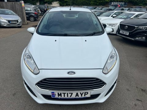 Ford Fiesta 1.0T Ecoboost Zetec MT17AYP White #2