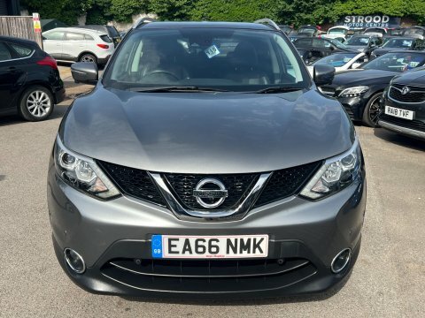 Nissan Qashqai 1.2 Dig-t Tekna EA66NMK Grey #2