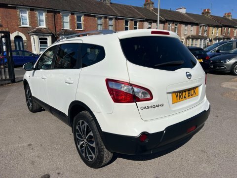 Nissan Qashqai+2 1.6 N-tec 2Wd White #3