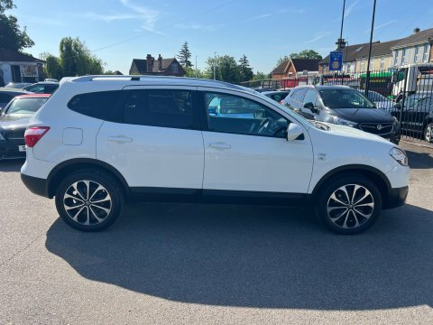 Nissan Qashqai+2 1.6 N-tec 2Wd White #6
