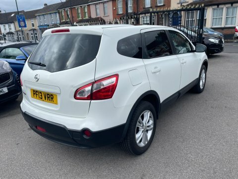 Nissan Qashqai+2 1.6 Acenta 2Wd White #3