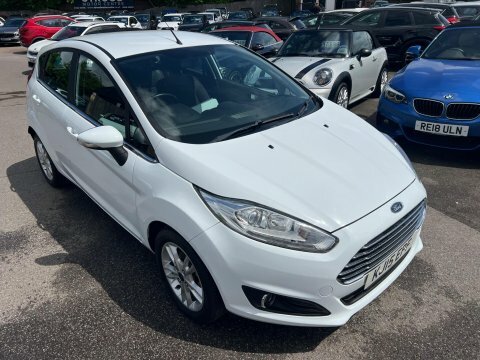 Ford Fiesta 1.0T Ecoboost Zetec White