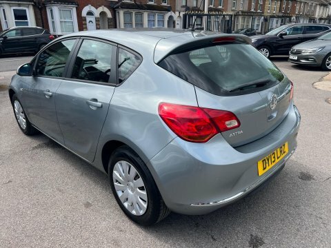 Vauxhall Astra 1.4 16V Exclusiv DY13LRZ Silver #3