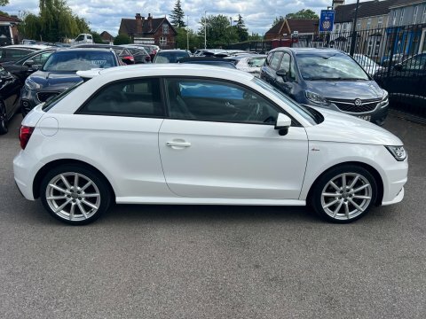 Audi A1 1.4 Tfsi S GL16AYY White #6