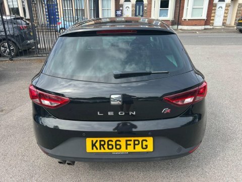 Seat Leon 1.4 Ecotsi Fr Black #4