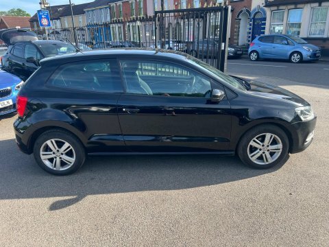 Volkswagen Polo 1.2 Tsi Bluemotion KT66WYP Black #6
