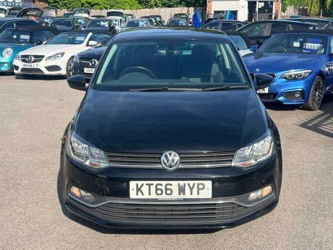 Volkswagen Polo 1.2 Tsi Bluemotion KT66WYP Black #2