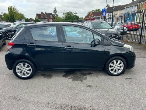 Toyota Yaris 1.33 Dual Vvt-i FD62AOP Black #6