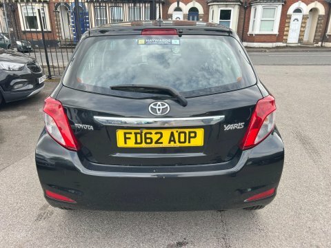 Toyota Yaris 1.33 Dual Vvt-i FD62AOP Black #4