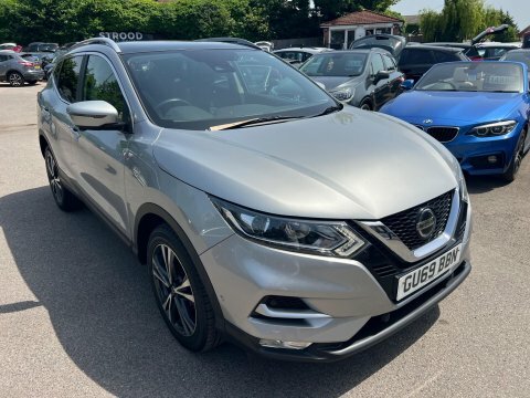 Nissan Qashqai 1.3 Dig-t N-connecta Silver