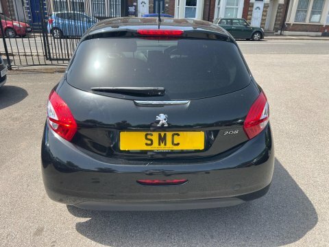 Peugeot 208 1.2 Vti Puretech MV15JZH Black #4